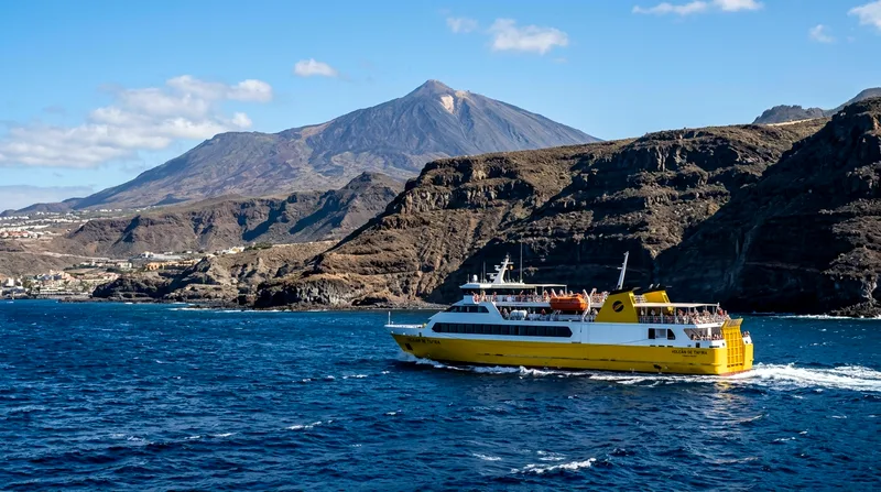 Ferry vs Tour Organizado Islas Canarias: Qué Elegir